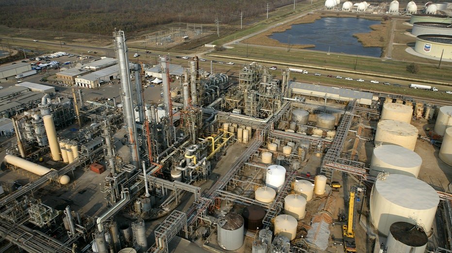 Chevron's Pascagoula, Mississippi refinery