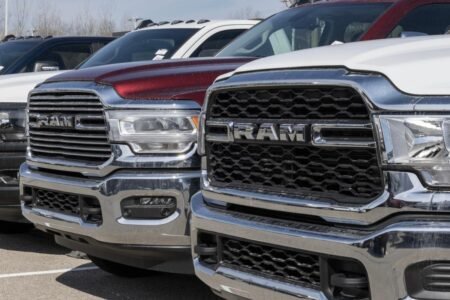 Chrysler recalls over 450K vehicles citing brake light failure