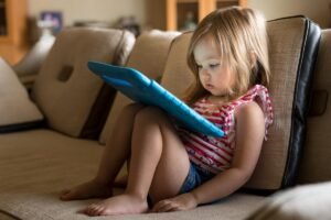 Millennial, Gen Z parents says screen time strains parent-child connection