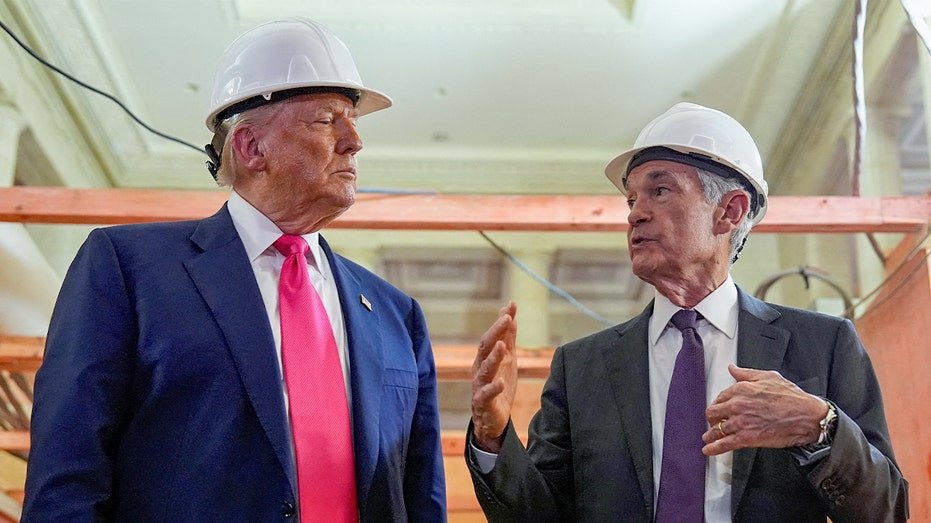 Donald Trump and Jerome Powell