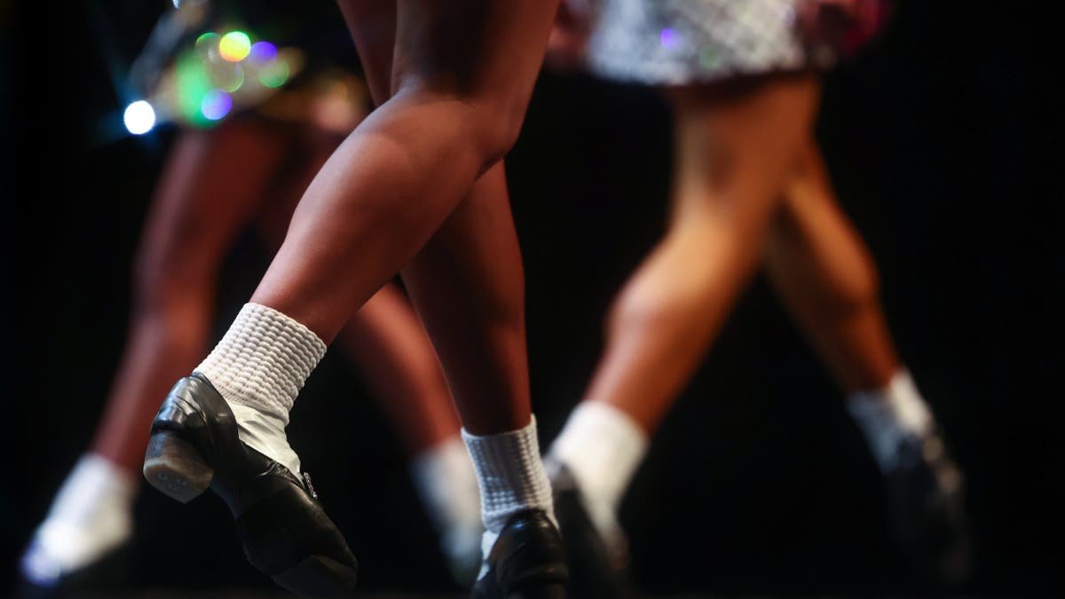 Image of an Irish dancer during competition