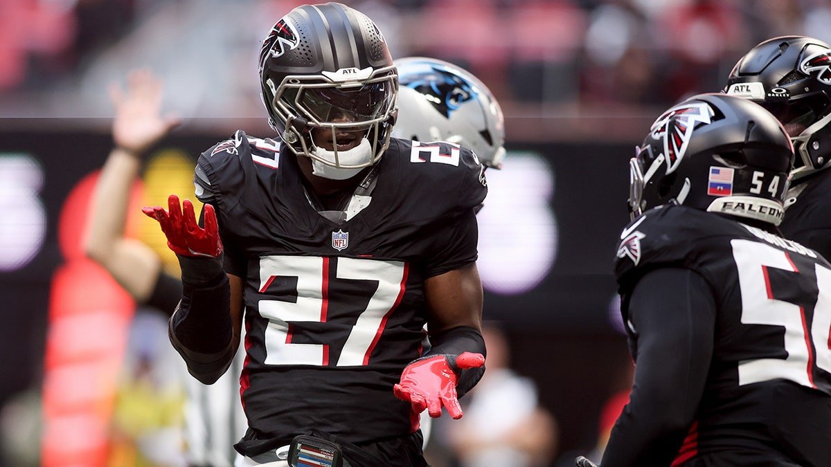 James Pearce Jr goes up against the Panthers