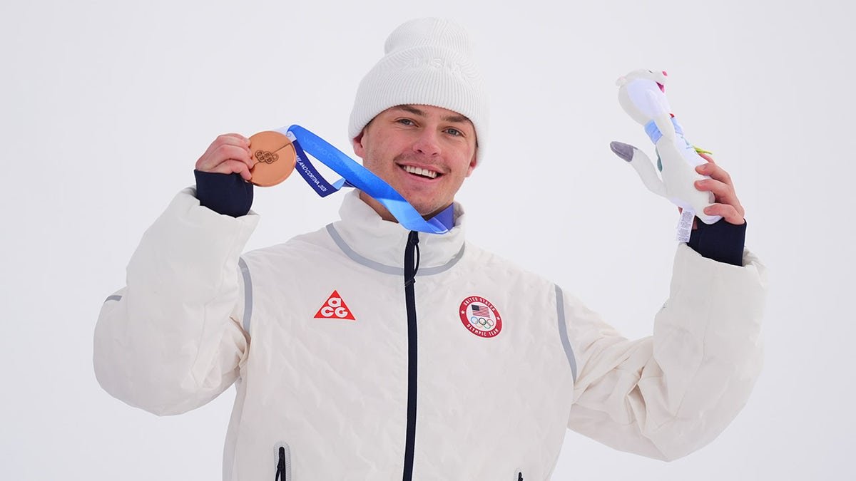 Jake Canter gets the bronze medal