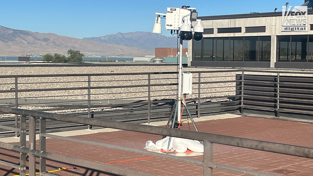 Camera on Loose Center