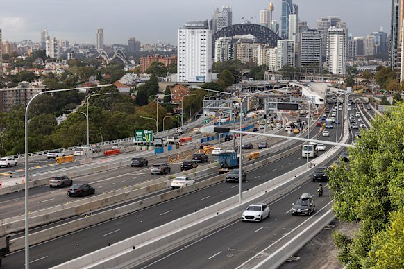 Vehicles travel freely along the Warringah Freeway on Monday morning in an area often congested with traffic. 