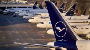 Lufthansa and Air France extend Middle East flight suspensions