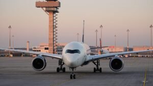 Easter and summer holidays: Expensive flights because of the Iran war? Easter and summer holidays: Expensive flights because of the Iran war?