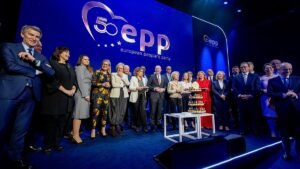 Cooperation with far-right uneases European People’s Party