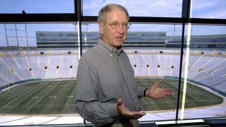 Legendary former Packers President and CEO Bob Harlan dead at 89