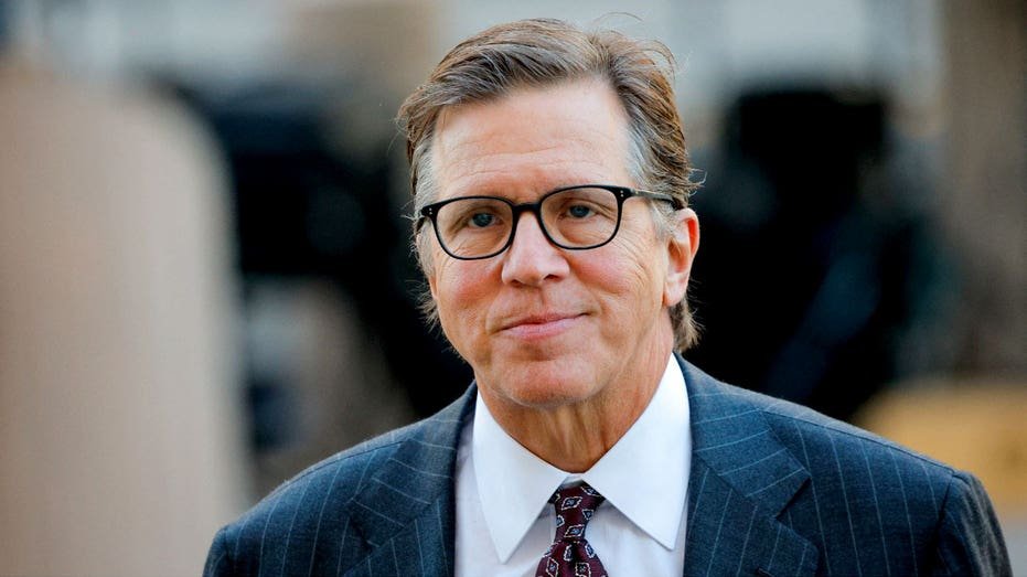 Mark Lanier walks outside a courthouse in California.