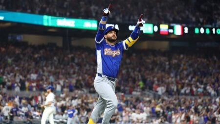 Venezuela comes from behind to beat Italy, earn WBC final spot vs Team USA Venezuela comes from behind to beat Italy, earn WBC final spot vs Team USA