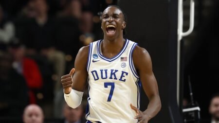Duke survives stunning halftime deficit to hold off No. 16 seed Siena in March Madness’ first round