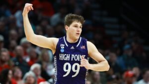 High Point stuns Wisconsin in the first upset of March Madness with thrilling finish High Point stuns Wisconsin in the first upset of March Madness with thrilling finish