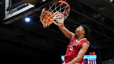 Miami (Ohio) gets help from raucous crowd on way to first March Madness win in 27 years