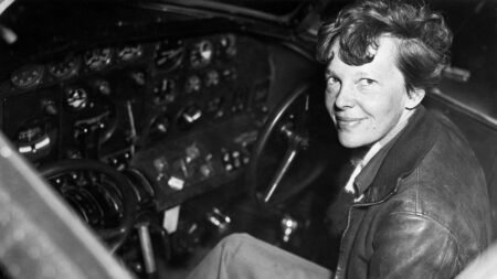 Pilot claims Google Earth image may show Amelia Earhart’s missing plane on Pacific island reef Pilot claims Google Earth image may show Amelia Earhart’s missing plane on Pacific island reef