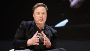 Elon Musk offers to pay TSA workers’ salaries amid DHS budget standoff