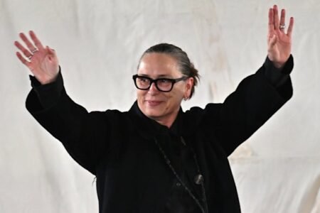 Fashion designer Lee Mathews grilled in Federal Court over company liquidation