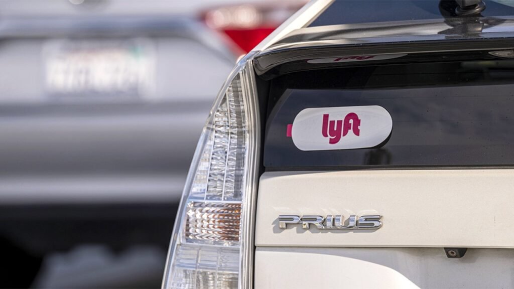 Lyft to launch nationwide fuel savings program as drivers feel pinch from rising gas prices Lyft to launch nationwide fuel savings program as drivers feel pinch from rising gas prices