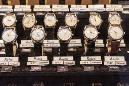 How to avoid getting duped when buying second-hand watches