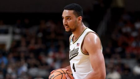 Trey Kaufman-Renn’s controversial tip-in gives Boilermakers spot in Elite Eight, ends Texas’ Cinderella story Trey Kaufman-Renn’s controversial tip-in gives Boilermakers spot in Elite Eight, ends Texas’ Cinderella story