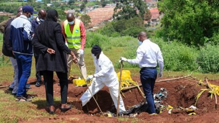Over 2 dozen children among 33 bodies pulled from Kenyan mass grave: authorities Over 2 dozen children among 33 bodies pulled from Kenyan mass grave: authorities