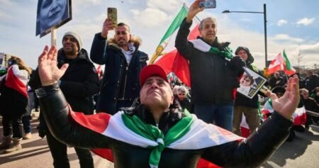 ‘At first I cried’: How Iranian Canadians are reacting to the U.S. strikes in Iran