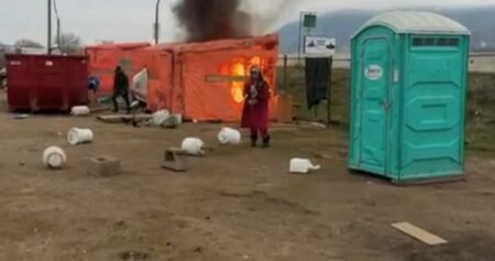 Fire erupts at Penticton encampment as province seeks injunction to dismantle site