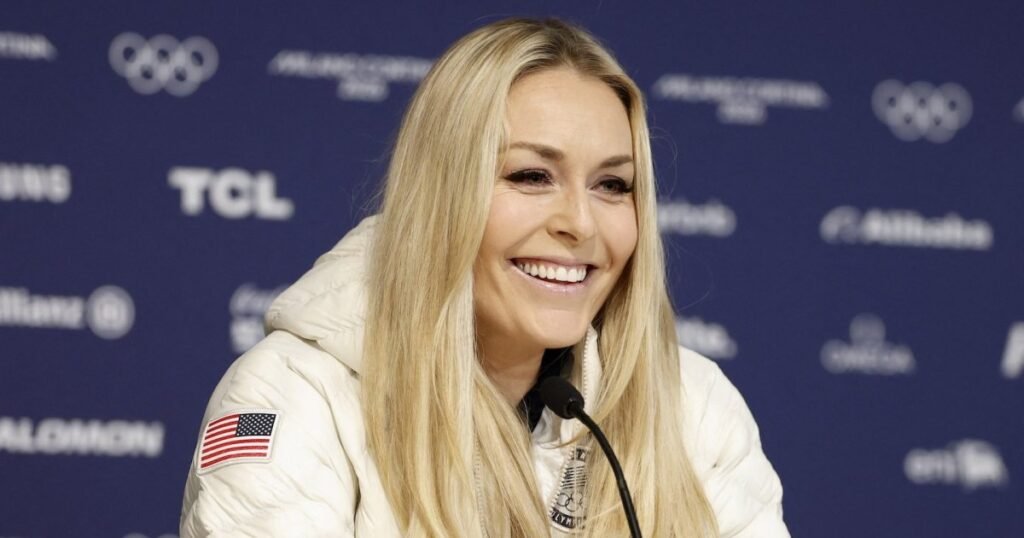 Lindsey Vonn Posts Inspiring Video of Her Doing Pull Ups in the Gym 6 Weeks After Gruesome Injury