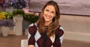 Want to Smell Like Jennifer Garner? Get Her Favorite ‘Fresh and Clean’ Body Glow Oil Want to Smell Like Jennifer Garner? Get Her Favorite ‘Fresh and Clean’ Body Glow Oil