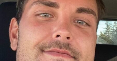 Saskatoon teacher awarded Carnegie Medal for heroism at Evan Hardy Collegiate Saskatoon teacher awarded Carnegie Medal for heroism at Evan Hardy Collegiate