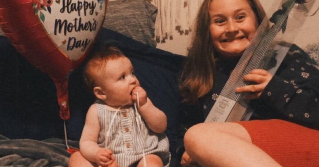 Memorial Growing Outside Connecticut Home Where Man Killed GF, Their Daughters in Murder-Suicide