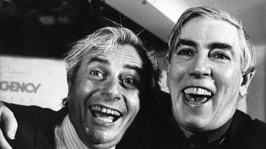 Sir Les Patterson (Barry Humphries), left, and comedian and actor Peter Cook at the first Melbourne International Comedy Festival.