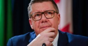 Saskatchewan wants feedback on potential social media ban for kids under 16