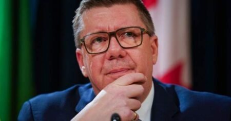 Saskatchewan wants feedback on potential social media ban for kids under 16