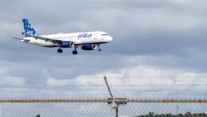 JetBlue resumes operations after brief nationwide FAA ground stop