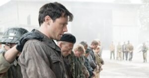 Netflix Just Added 1 of the Best — and Scariest — Sci-Fi Shows of the Last 10 Years