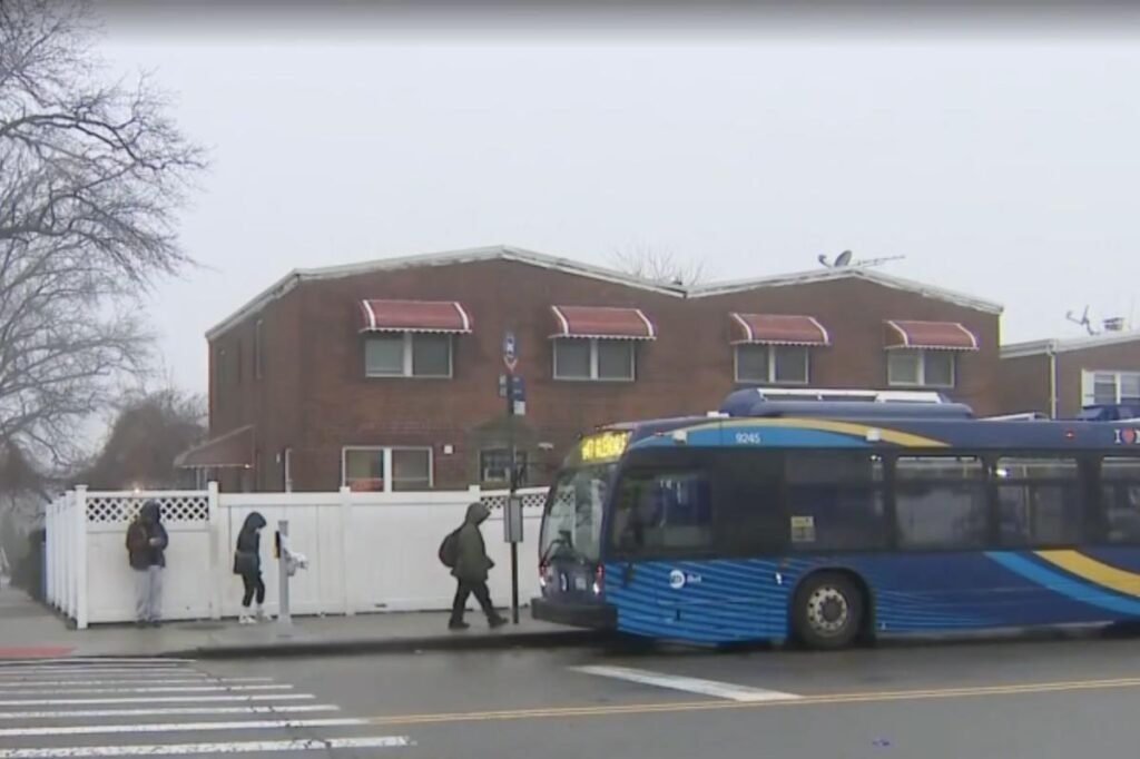 NYC mom of 3 randomly slashed four times by masked maniac on way to bus stop: ‘I’m scared to go home’