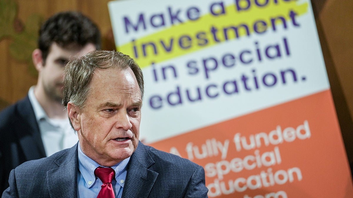 Texas State Rep Steve Toth just beat Dan Crenshaw i the GOP primary for Texas's Second Congressional District