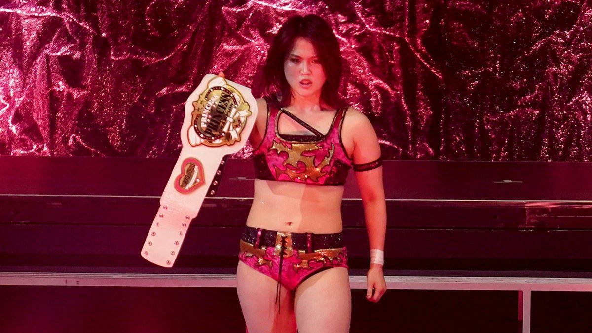 Miyu Yamashita holds the title