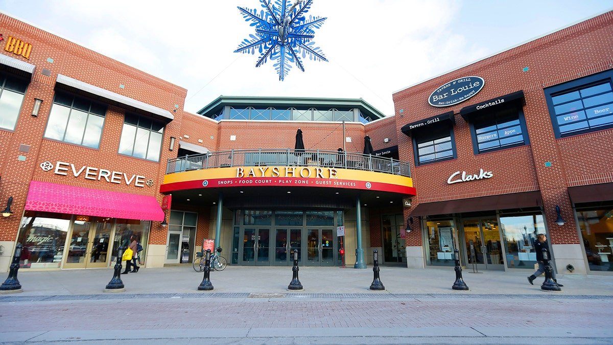 Bayshore Mall in Glendale, Wisconsin