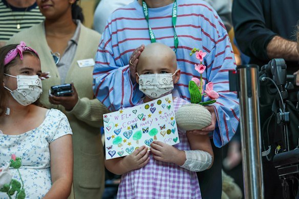 Four-year-old Lily waiting for the royal couple with her handmade card.