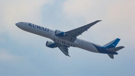 Kuwait reopens airspace for first time in two months