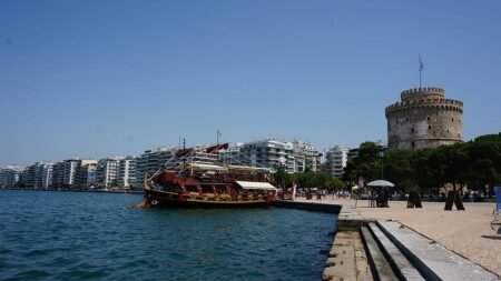Greeks prefer… Greece for their May Day holiday getaways