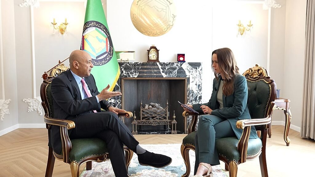 Iran to blame for closing Strait of Hormuz, says Gulf leader Iran to blame for closing Strait of Hormuz, says Gulf leader