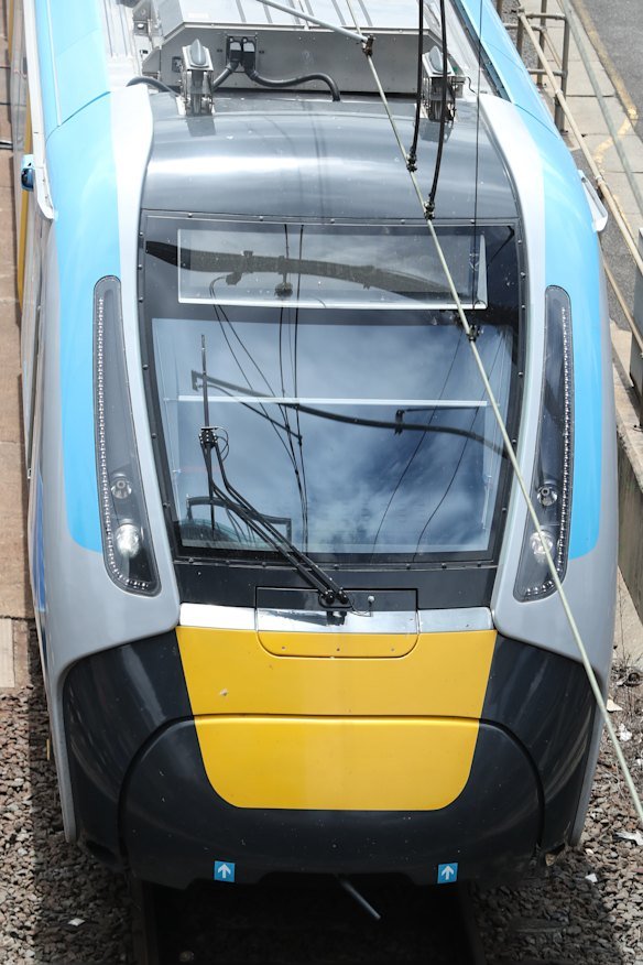 An HCMT near Southern Cross. 