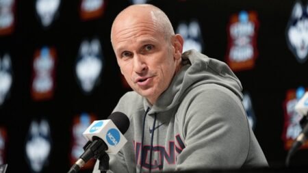 Dan Hurley’s wife calls out St John’s fans for rooting against UConn in March Madness Dan Hurley’s wife calls out St John’s fans for rooting against UConn in March Madness