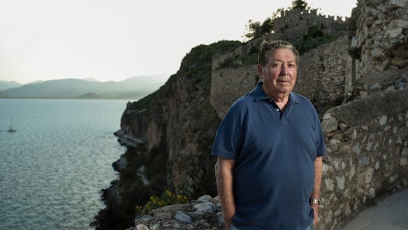 Siblings in ‘Succession-style’ feud over Melbourne billionaire’s estate Siblings in ‘Succession-style’ feud over Melbourne billionaire’s estate