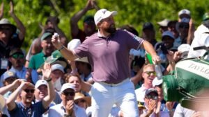 Shane Lowry makes hole-in-one at Masters to suddenly get himself in contention for green jacket Shane Lowry makes hole-in-one at Masters to suddenly get himself in contention for green jacket