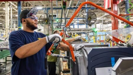 Google partners on AI training for thousands of American manufacturing workers Google partners on AI training for thousands of American manufacturing workers