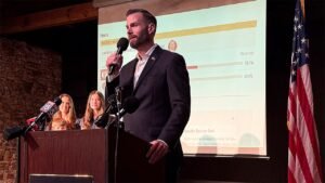 Johnson gets reinforcements as GOP swears in new member — but the edge could shrink within days Johnson gets reinforcements as GOP swears in new member — but the edge could shrink within days